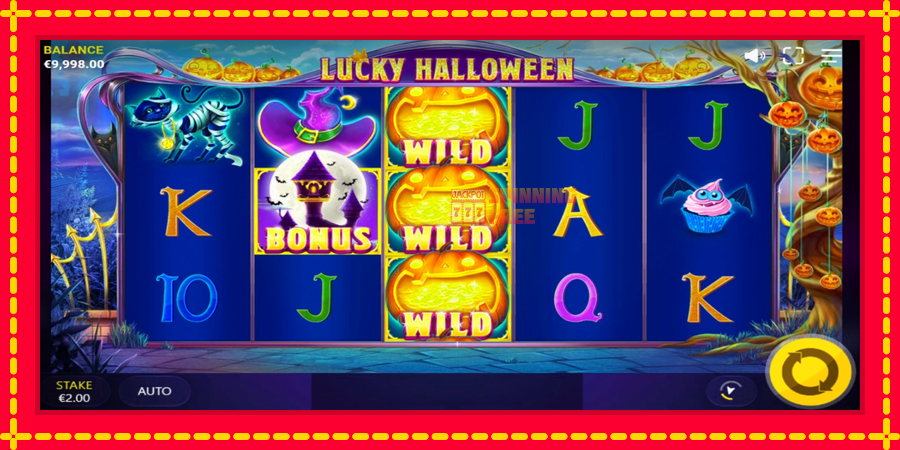 Lucky Halloween mesin slot dengan animasi cerah, gambar 2