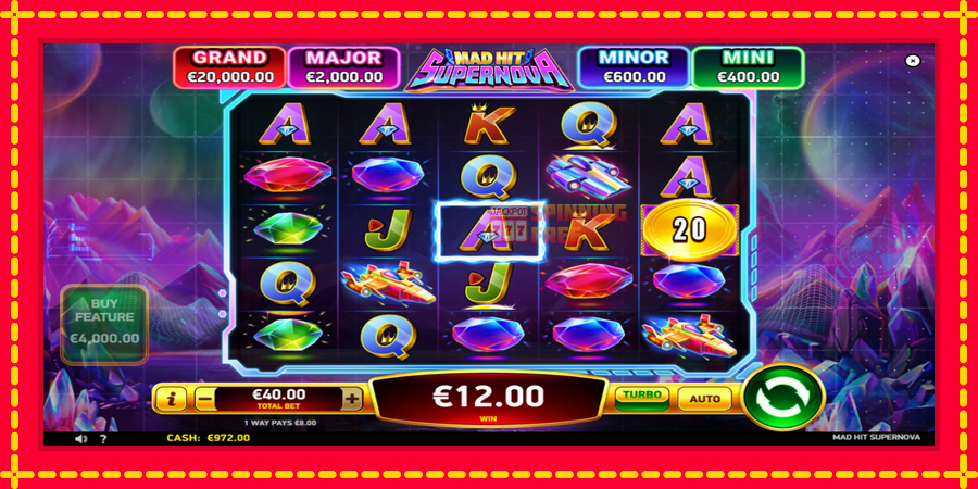 Mad Hit Supernova mesin slot dengan animasi cerah, gambar 3